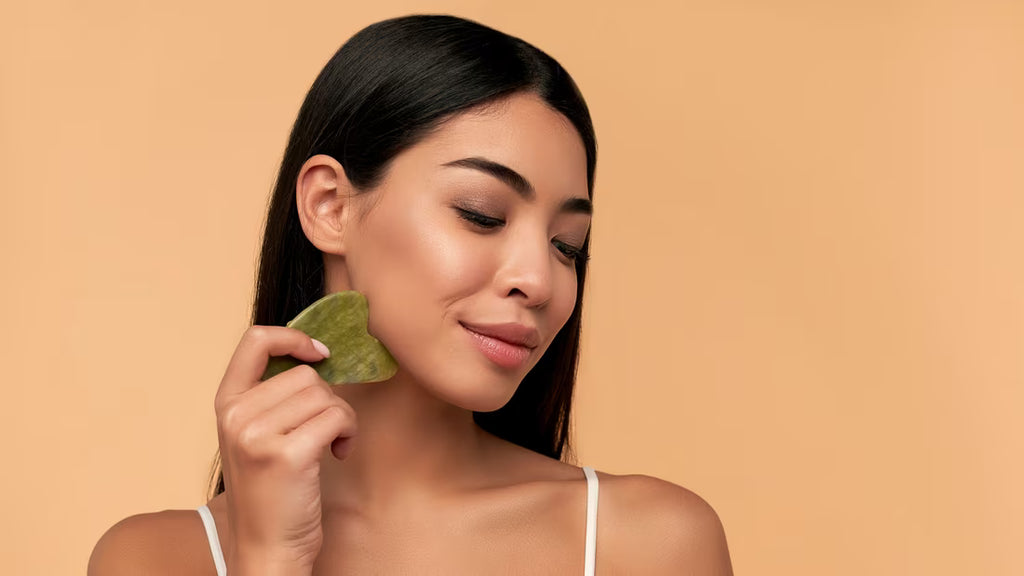 Gua Sha & Jade Roller  – natürliche Gesichtspflege für strahlende Haut