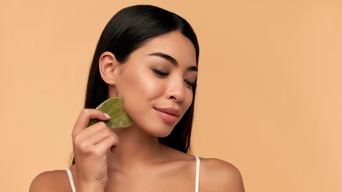 Gua Sha & Jade Roller  – natürliche Gesichtspflege für strahlende Haut